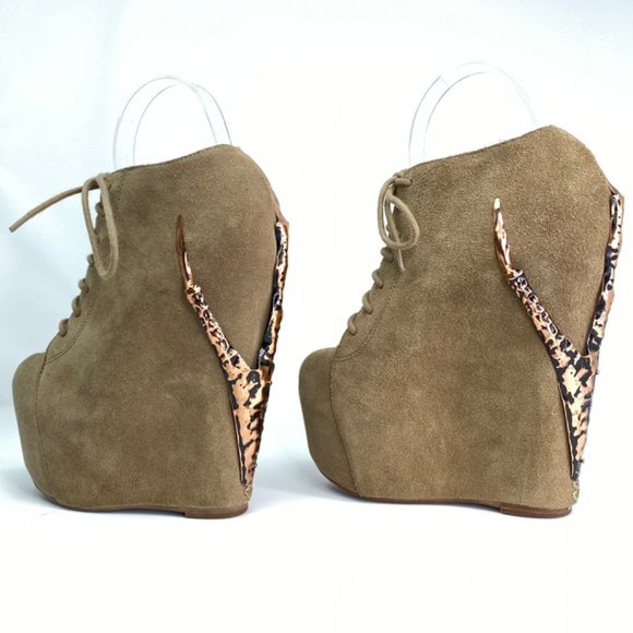 Jeffrey Campbell Suede Damsel Claw Platform Wedges - Picture 6 of 7